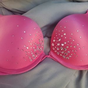 Victoria secret bombshell bra with adjustable straps